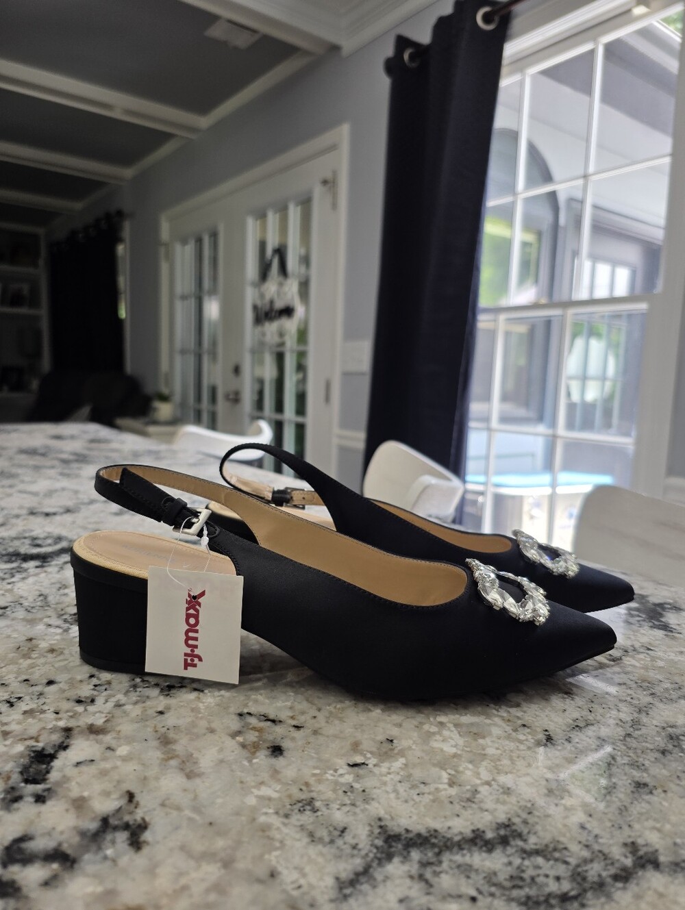 ADRIENNE VITTADINI Gizzi Embellished Slingback Pump. NEW! 2 FLAWS!